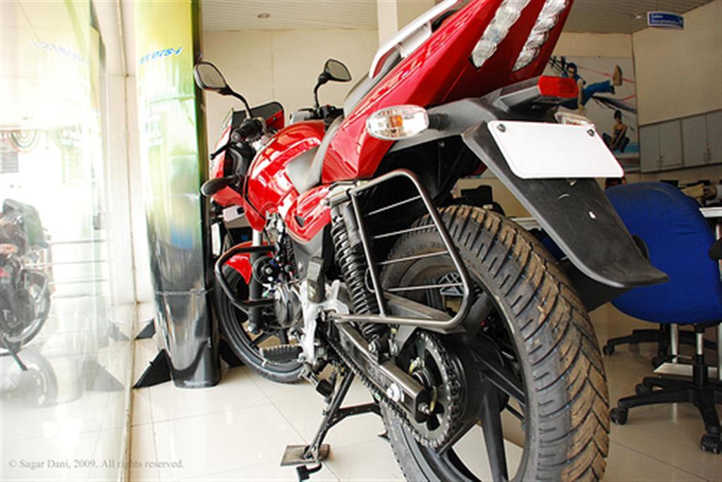 Bajaj Pulsar 180 Dtsi Red