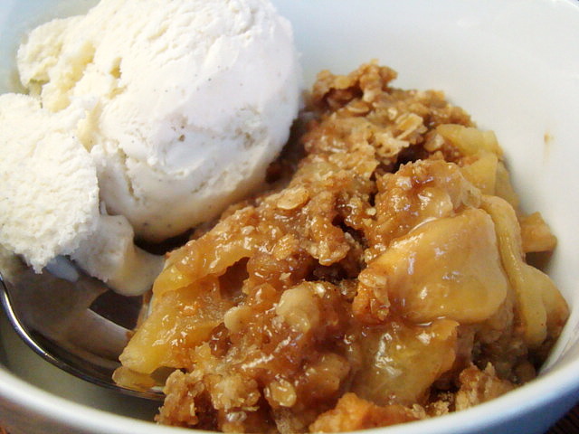 Caramel Apple Cobbler