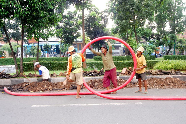 Pemasangan Kabel Bawah Tanah