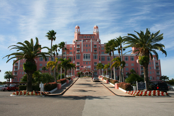 Round Hotel St Pete Beach