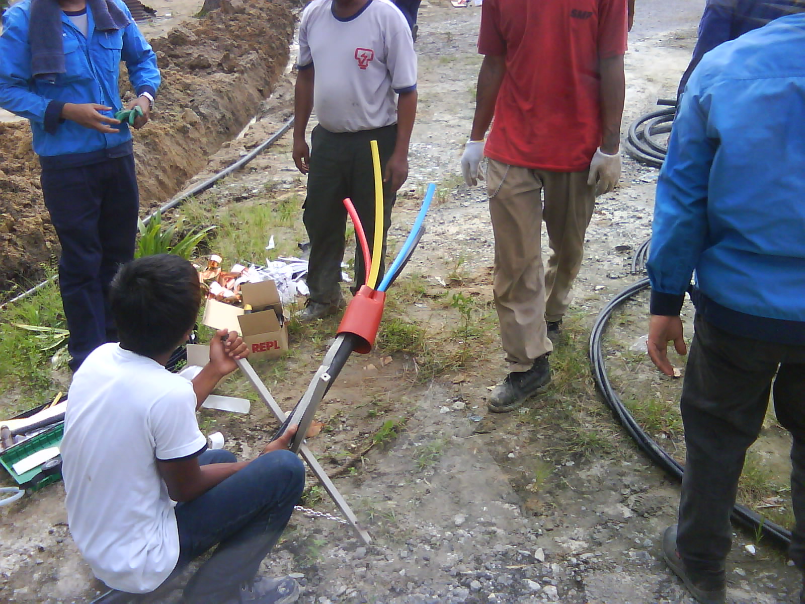 Sambungan Kabel Bawah Tanah