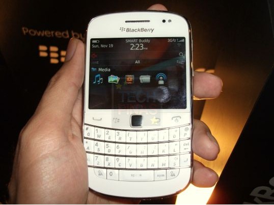 Bb Bold 9900 White Price