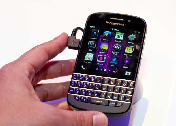 Blackberry Q10 Price