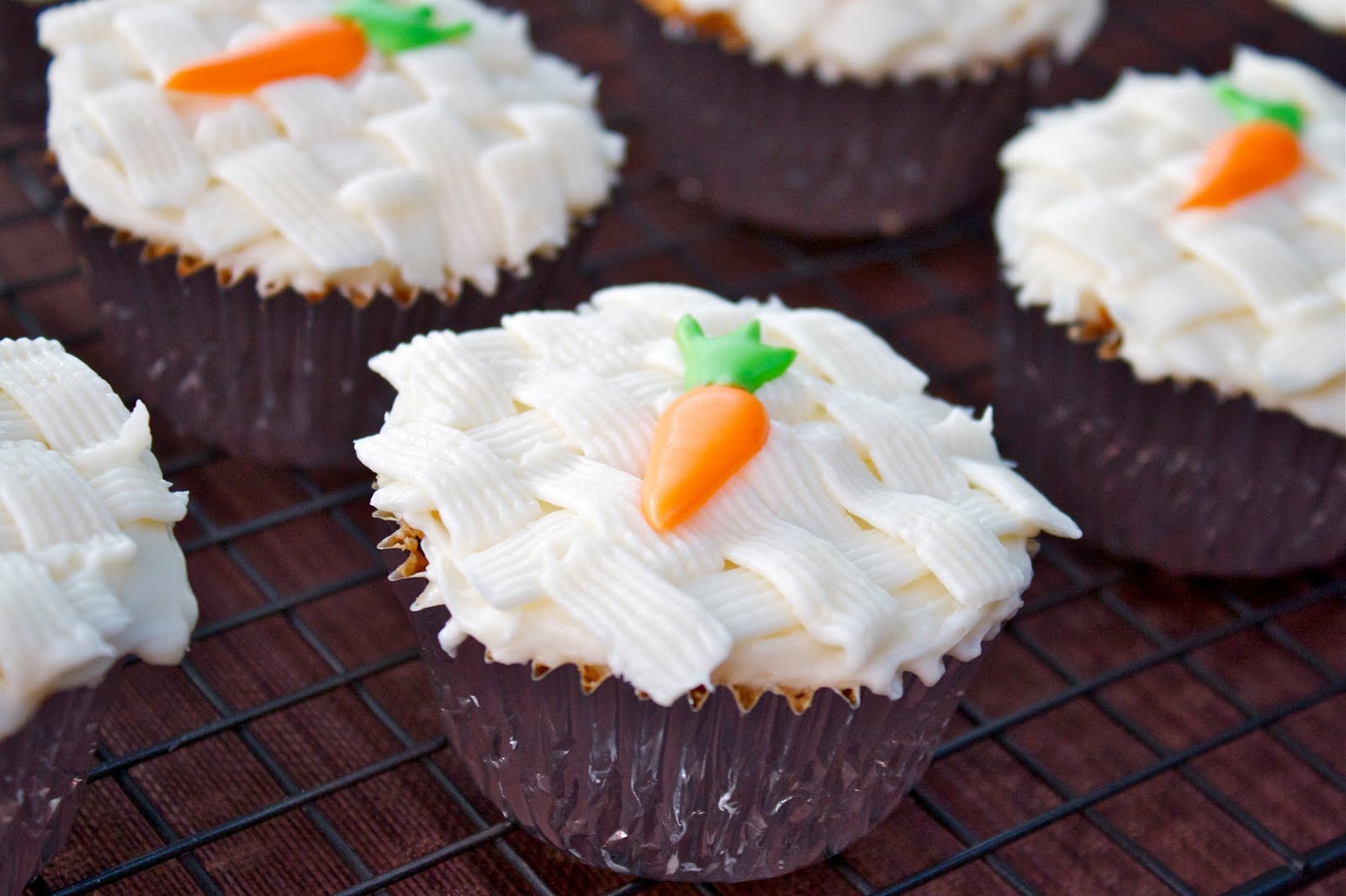 Carrot Cake Cupcakes Recipe Paula Deen