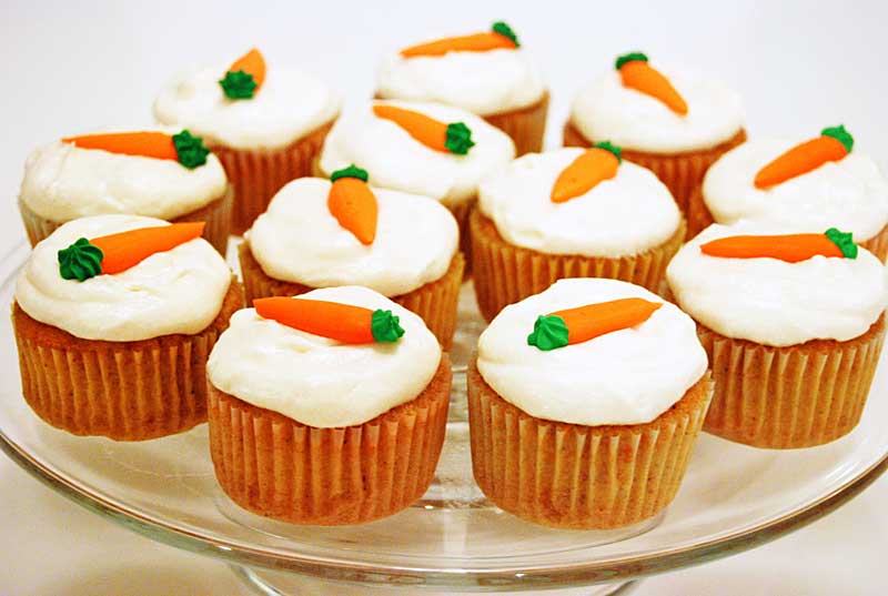 Carrot Cake Cupcakes With Cream Cheese Frosting