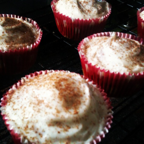 Carrot Cake Cupcakes With Cream Cheese Frosting Recipe