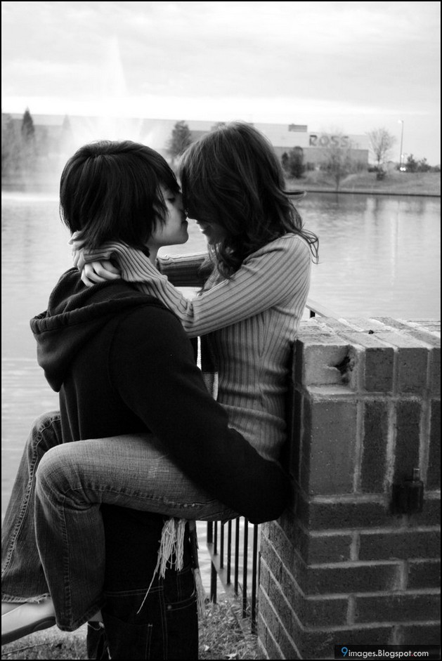 Couple Love Kiss Photos