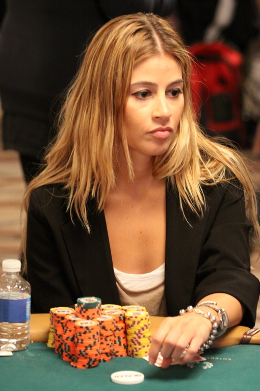 Erika Moutinho Poker