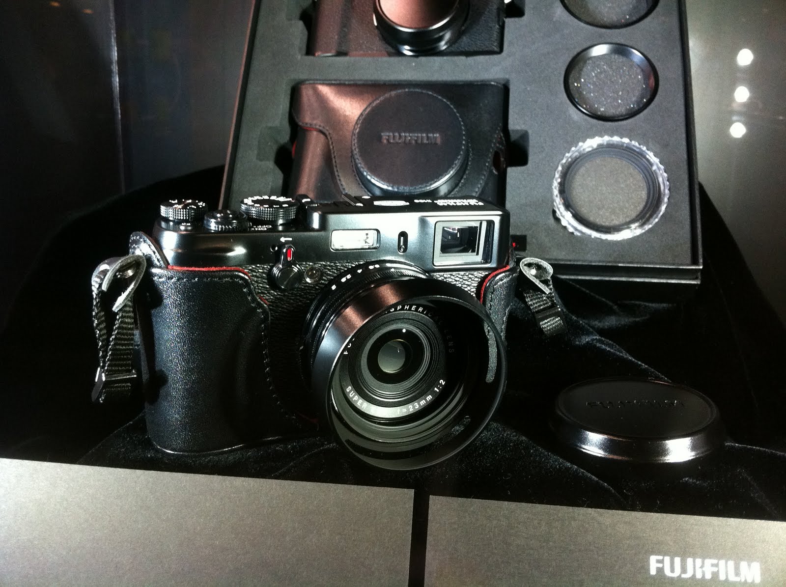 Fuji X100 Black Limited Edition