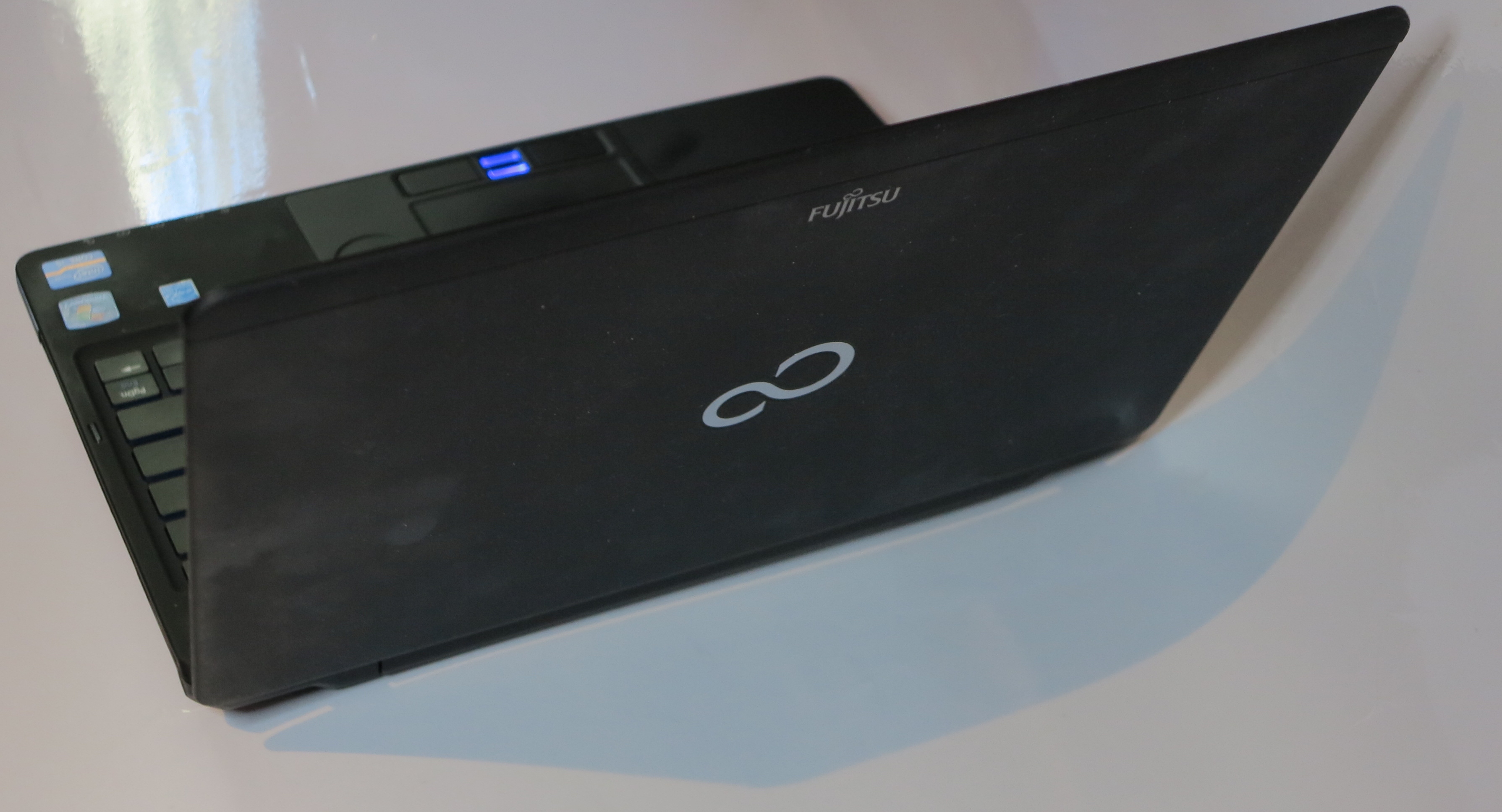 Fujitsu Lifebook S Series Wireless Switch