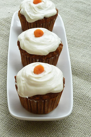 Healthy Carrot Cake Cupcakes With Cream Cheese Frosting