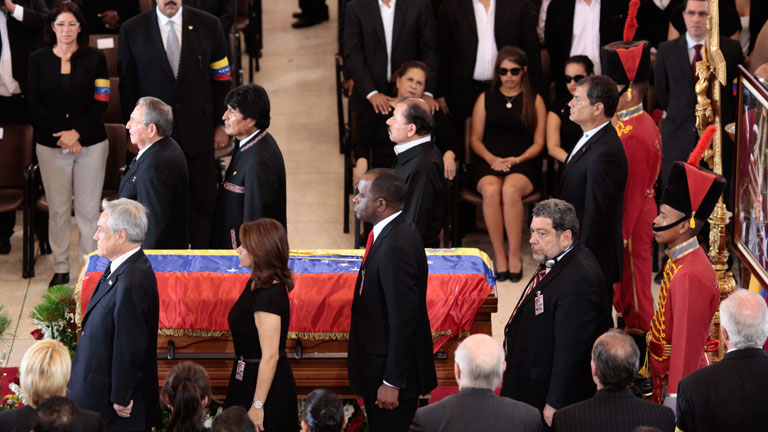 Hijos De Chavez En El Funeral