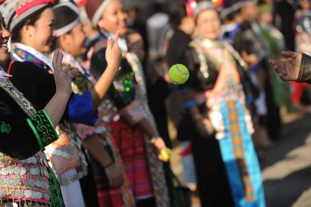 Hmong New Year Ball Toss