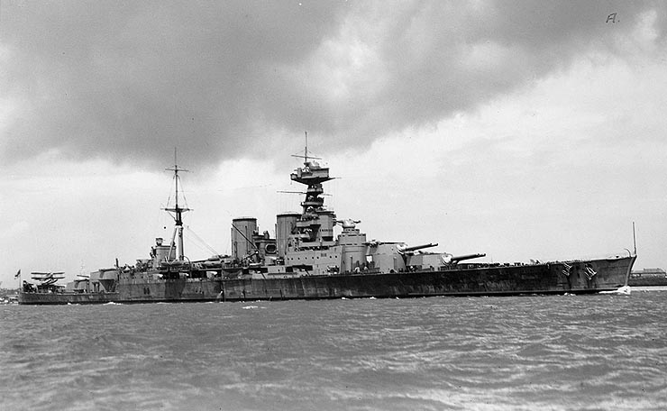 Hms Hood Sinking