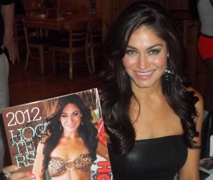 Hooters Calendar 2012 Pics