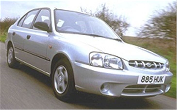 Hyundai Accent 2000 Review