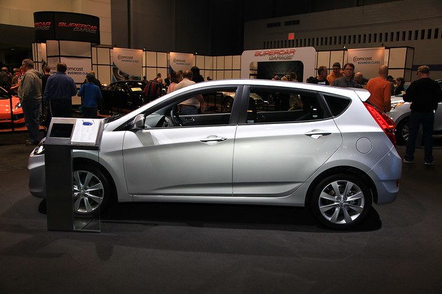 Hyundai Accent Hatchback 2012 Vs 2013