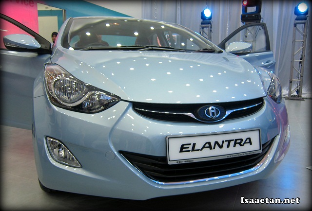 Hyundai Elantra 2012 Malaysia Showroom