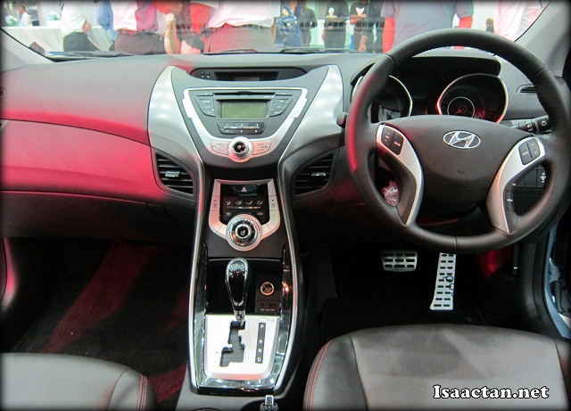 Hyundai Elantra 2012 Malaysia Showroom