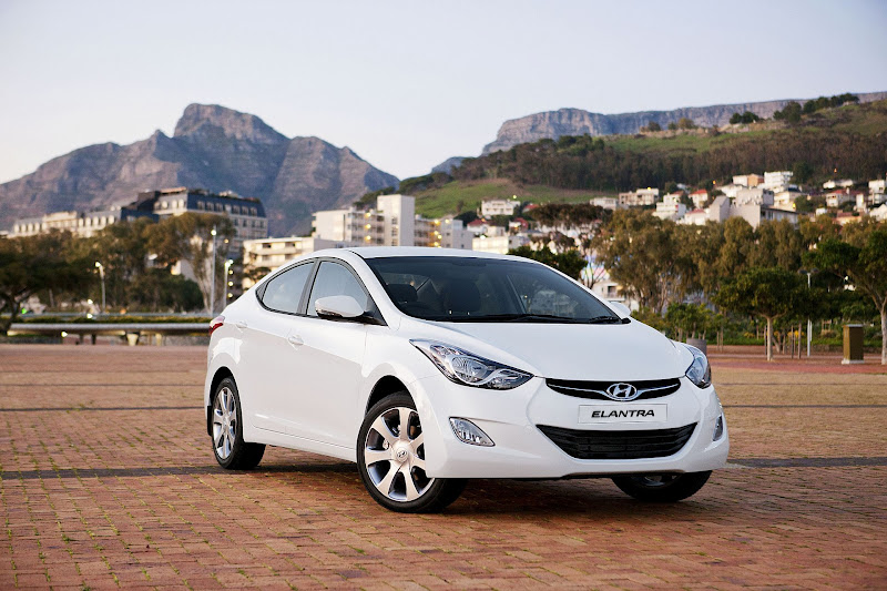 Hyundai Elantra 2012 White