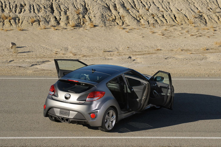 Hyundai Veloster Turbo Red