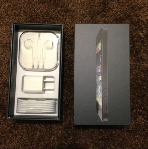 Iphone 5 Black Or White Box