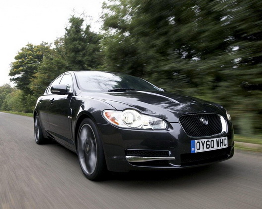 Jaguar Xf Black Price