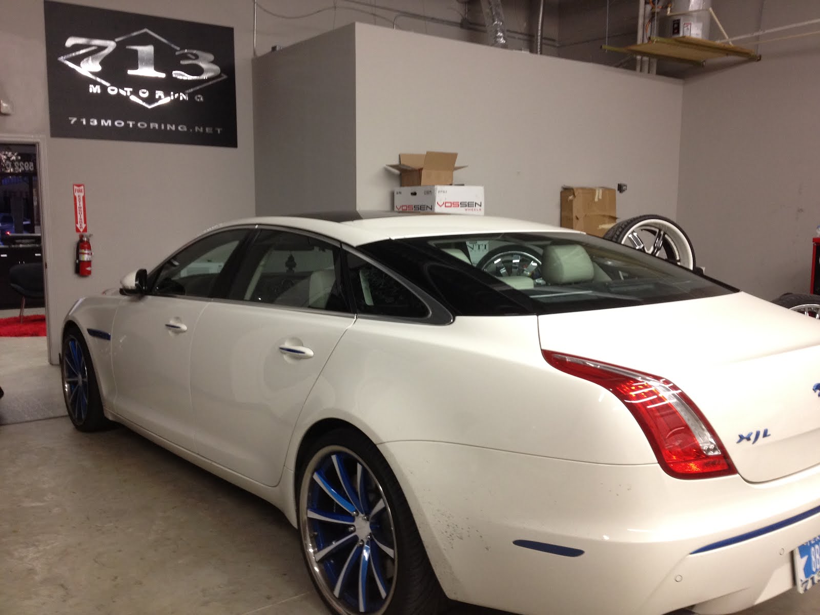 Jaguar Xjl White