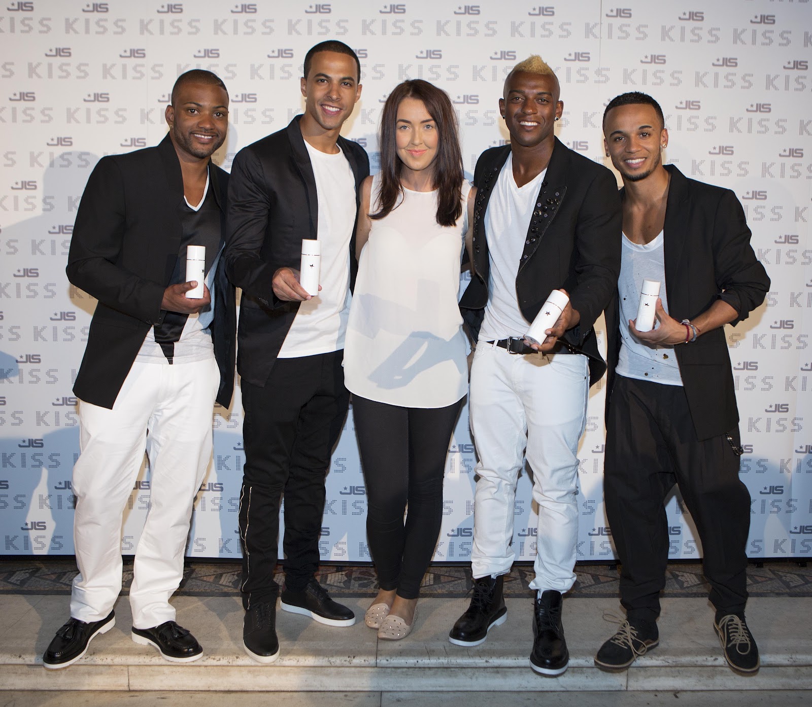 Jls Kiss Launch