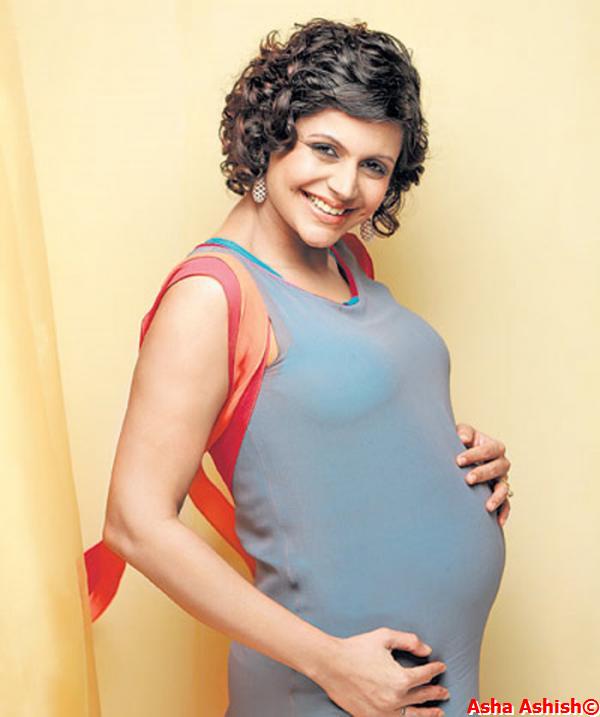 Juhi Babbar Pregnant