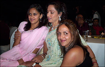 Juhi Chawla Daughter Photo