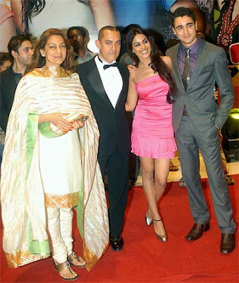 Juhi Chawla Family Photo