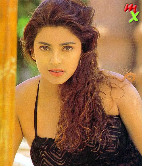 Juhi Chawla Hot Hubs