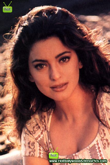 Juhi Chawla Hot