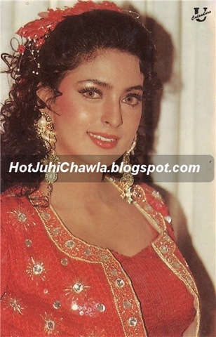 Juhi Chawla Hot Legs