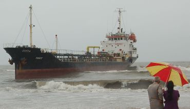 Juhu Beach Ship