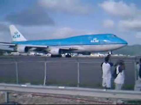 Jumbo Jet 747 Crash