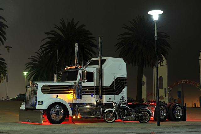 Klos Custom Trucks Facebook