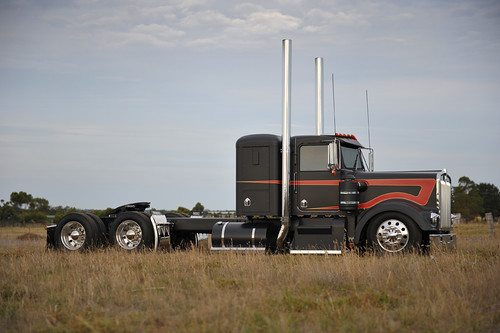 Klos Custom Trucks