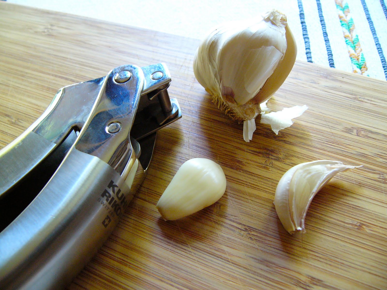 Kuhn Rikon Garlic Press Cook