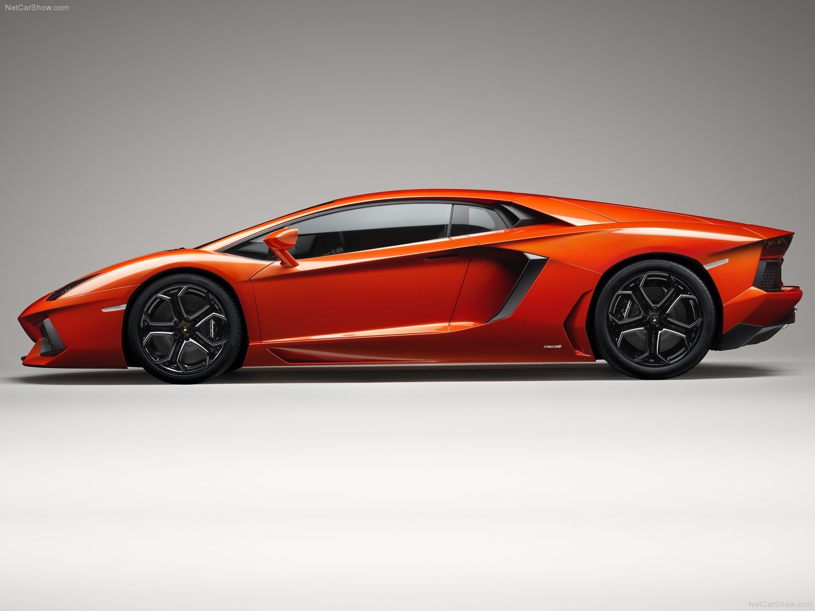 Lamborghini Aventador Lp700 4