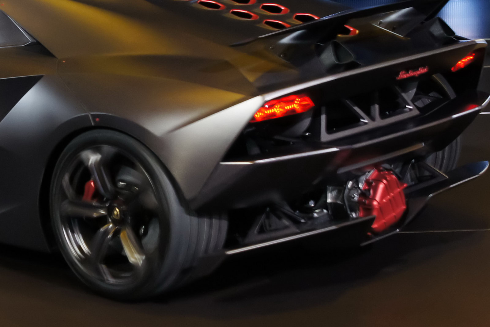 Lamborghini Sesto Elemento 2013