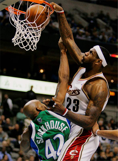 Lebron James Dunking Wallpaper