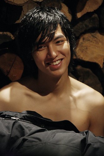 Lee Min Ho Shirtless