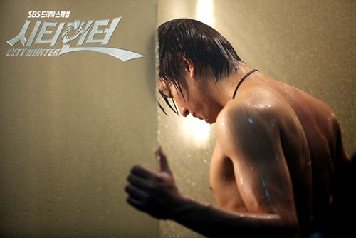 Lee Min Ho Shirtless Pictures