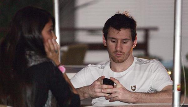 Lionel Messi Girlfriend 2009