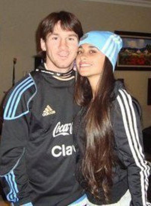Lionel Messi Girlfriend Hot