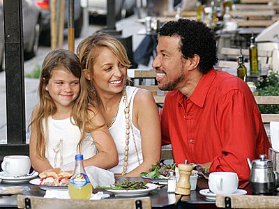 Lionel Richie Wife Beat