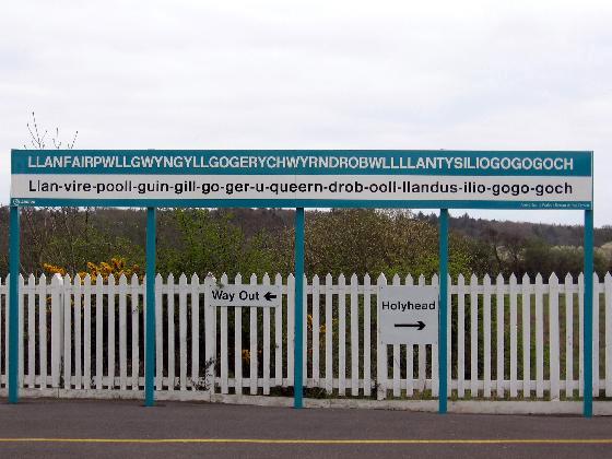 Llanfairpwllgwyngyllgogerychwyrndrobwllllantysiliogogogoch Train Station
