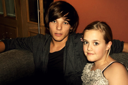 Louis Tomlinson Sisters Pictures